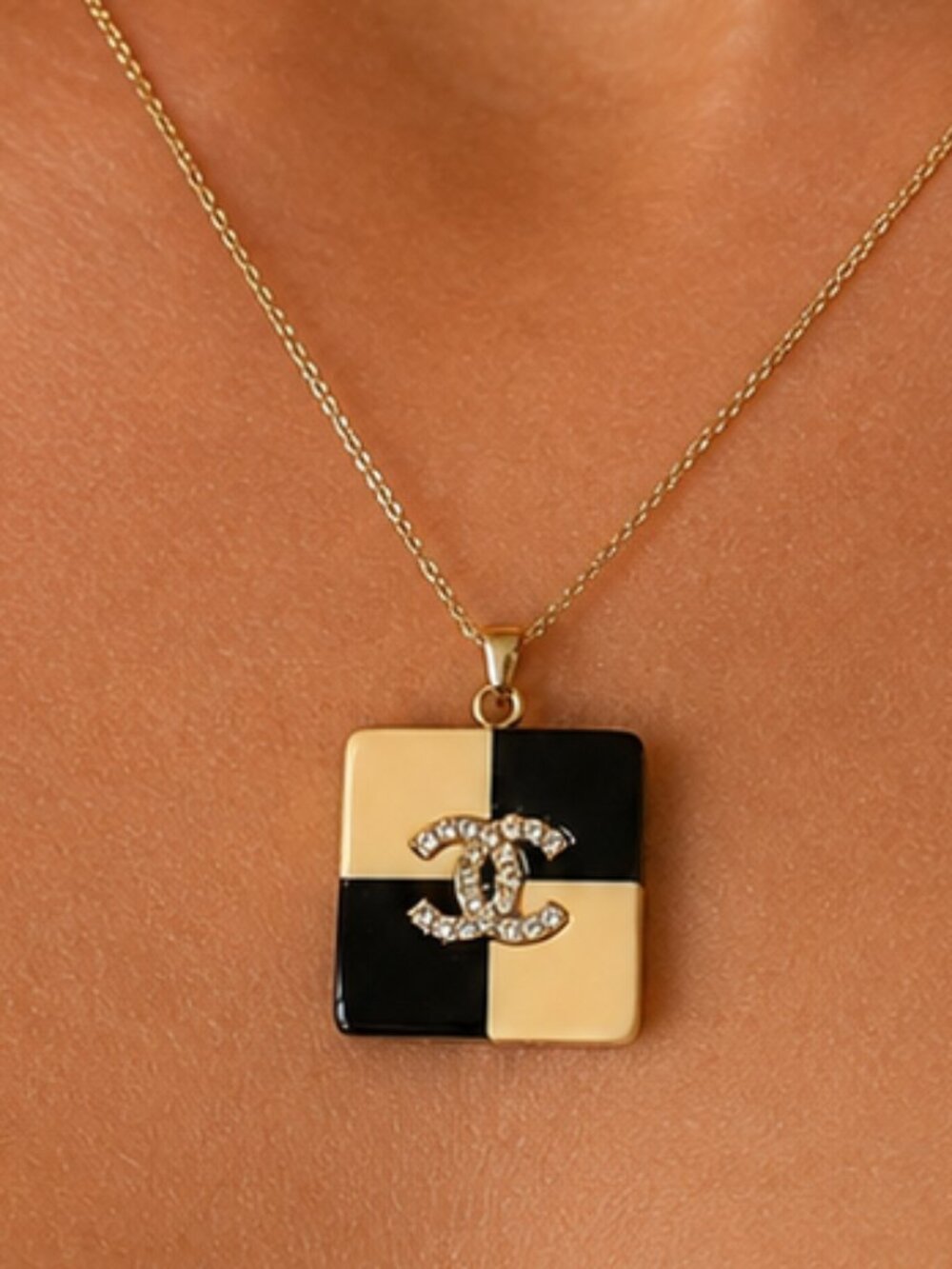 Chanel 24A CC Rhinestone Resin Checkerboard Pendant France - Picture 5 of 13